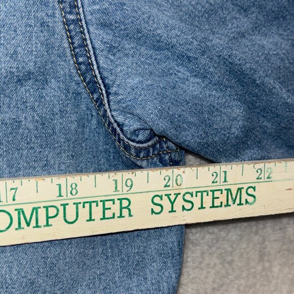VTG Liz Claiborne Chore Jacket Womens M Petite Blue Denim Jean button Up Lizwear - Picture 6 of 10